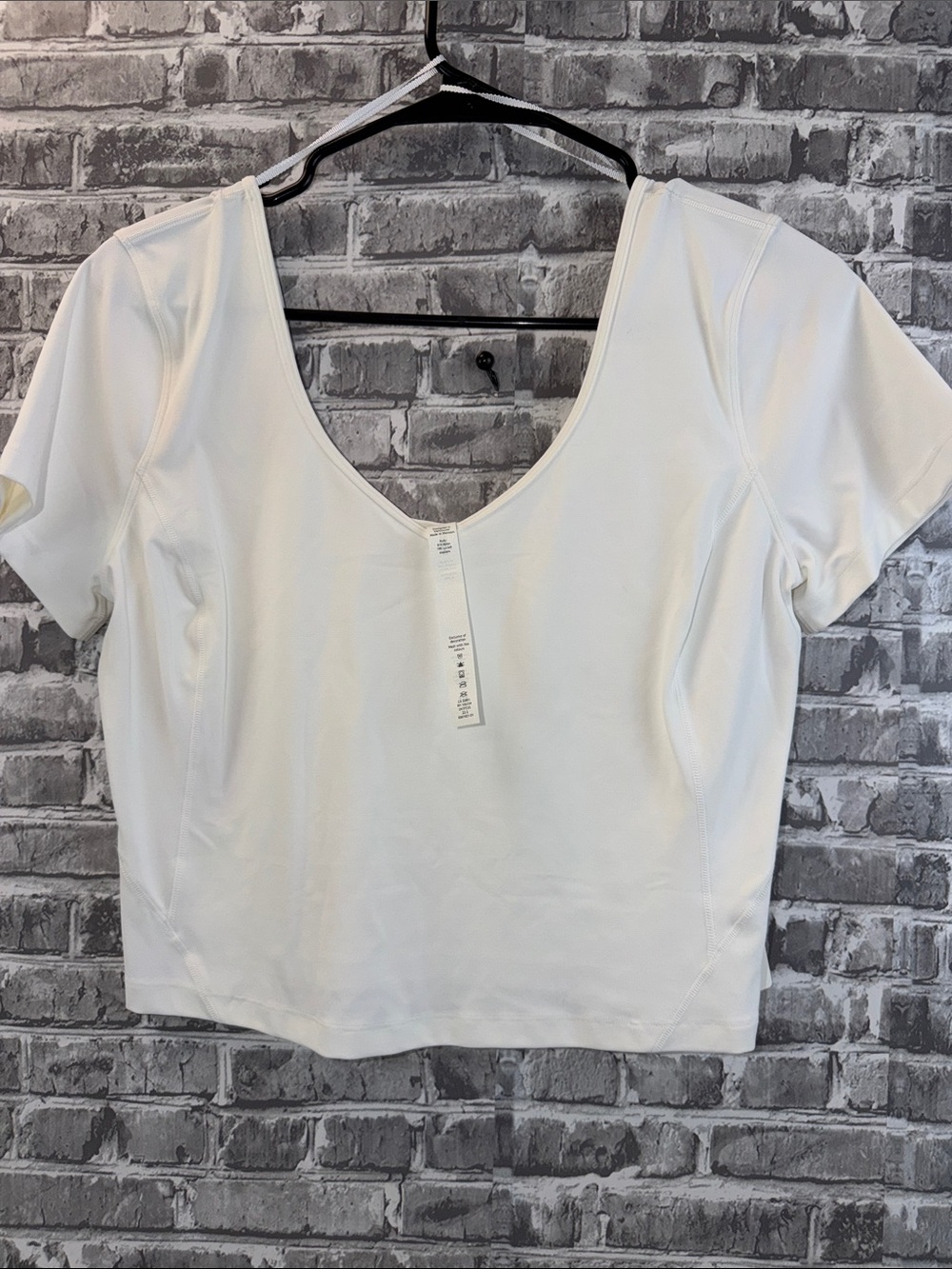 NWT Lululemon athletica White Scoop-Neck Cropped Tee - Picture 4 of 8